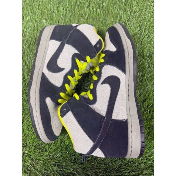 Size 9 - Nike SB‎ Dunk High-Top Men's Gray/Black Yellow 305050-017 - Picture 6 of 9